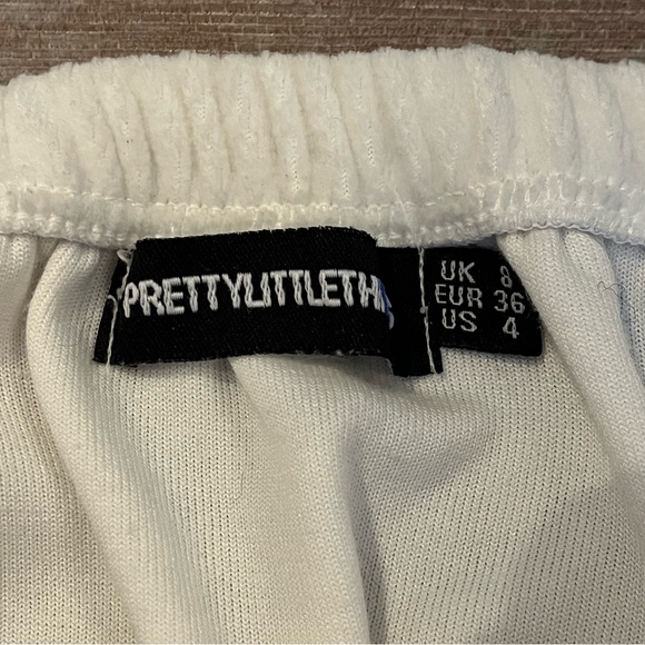 Pretty Little Thing Tank Top - Picture 3 of 4